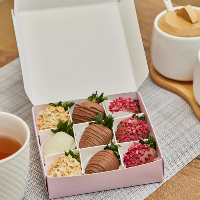 Набор из 9 клубник в шоколаде "Талисман" Набор из 9 клубник в шоколаде "Талисман"