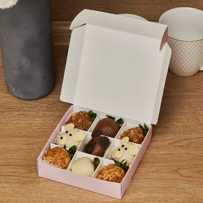 Набор из 9 клубник в шоколаде "Медвежий бал"