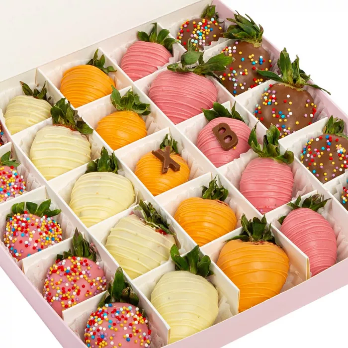 Пасхальный набор из 25 клубник в шоколаде