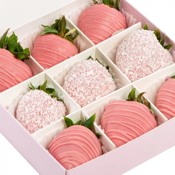 Набор из 9 клубник в шоколаде "Розовый дуэт"