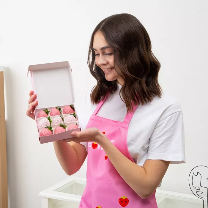 Набор из 9 клубник в шоколаде "Розовый дуэт"