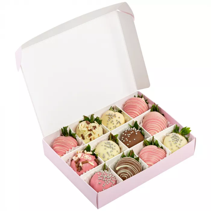 Набор из 12 клубник в шоколаде "Сладкоежка"