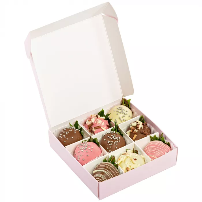 Набор из 9 клубник в шоколаде "Сладкоежка"