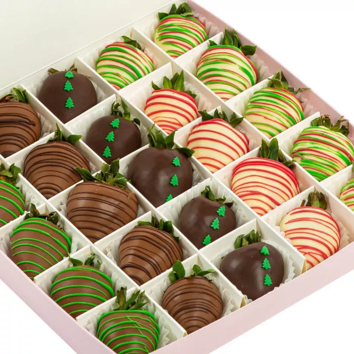 Новогодний набор из 25 клубник в шоколаде