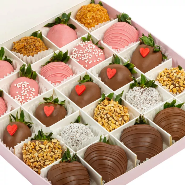 Набор из 25 клубник в шоколаде "Послание сердца" Набор из 25 клубник в шоколаде "Послание сердца"