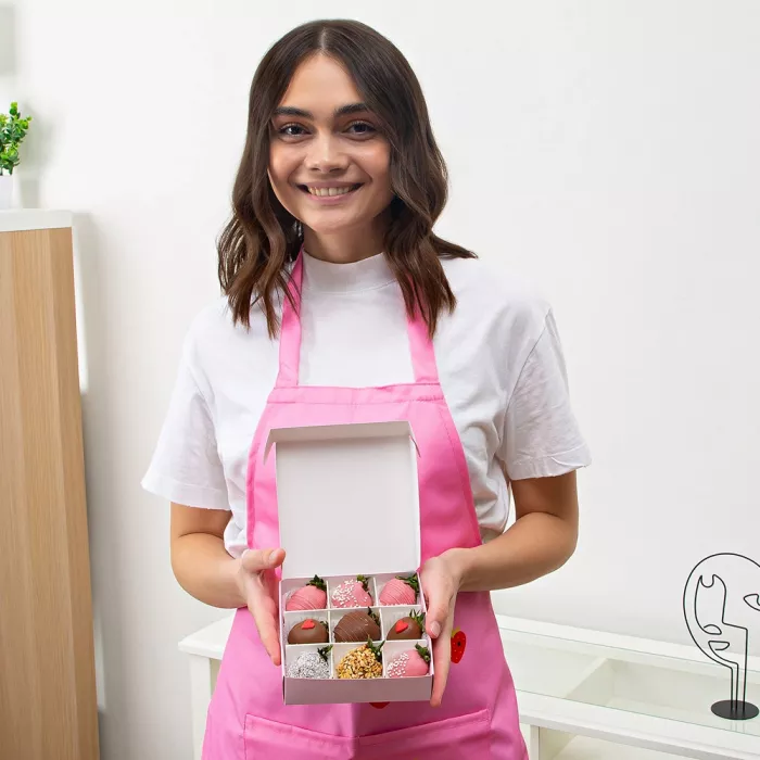 Набор из 9 клубник в шоколаде "Послание сердца"