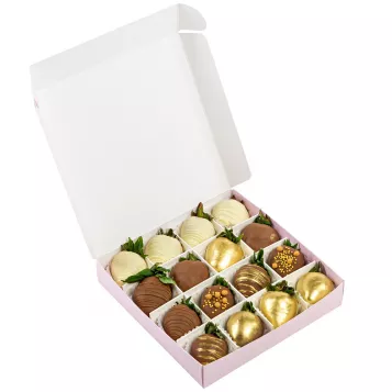 Набор из 16 клубник в шоколаде "Золотой бриз"