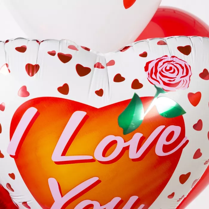 Фольгированный шар Сердце I Love you с рисунком сердечки Фольгированный шар Сердце I Love you с рисунком сердечки