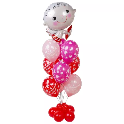 Фонтан из разноцветных шаров с Купидоном