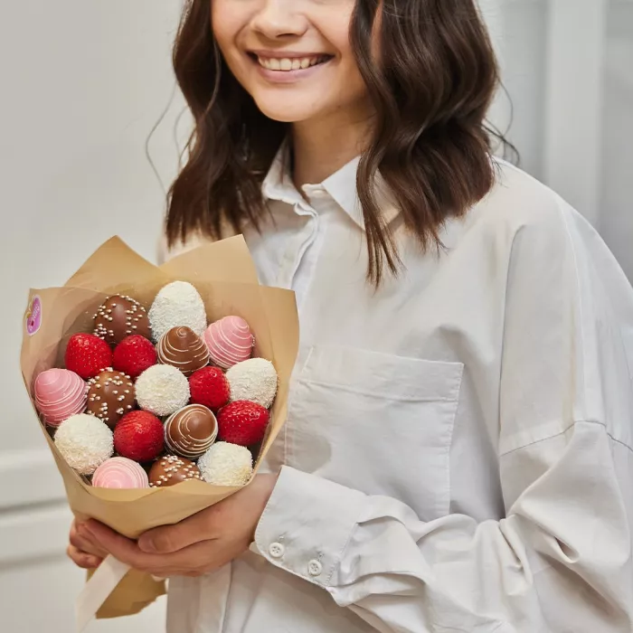 Букет из клубники (Грация размер S)