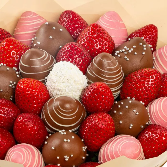 Букет из клубники (Грация размер M)