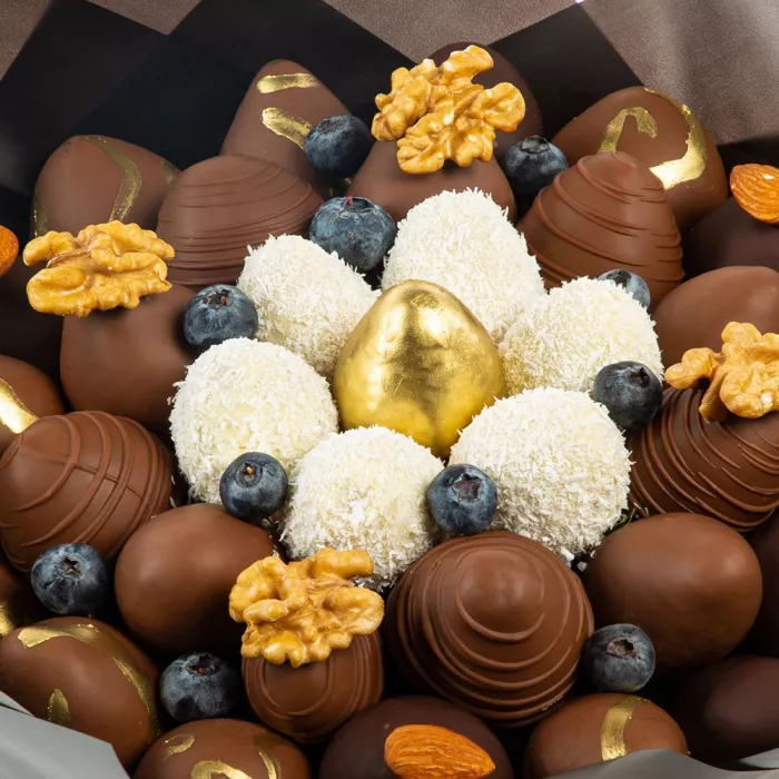 Букет из клубники (Фаберже размер M)