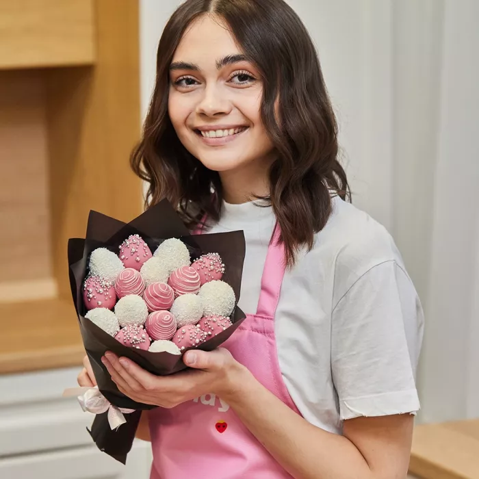 Букет из клубники (Pink размер S)