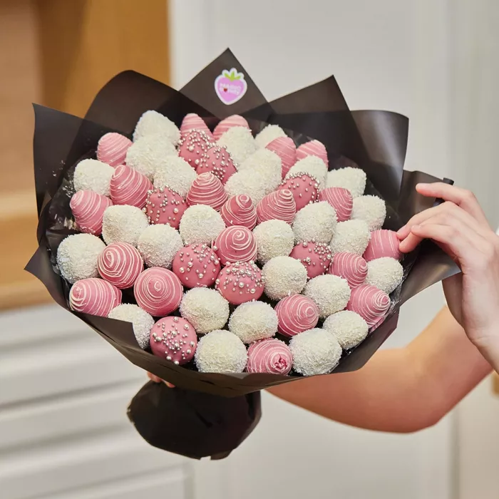 Букет из клубники (Pink размер L)