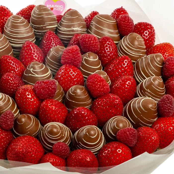 Букет из клубники (Сердце чувств размер L)