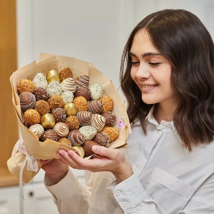 Букет из клубники (Gold размер М)