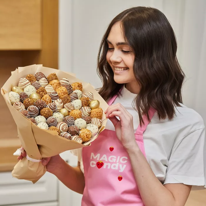 Букет из клубники (Gold размер L)