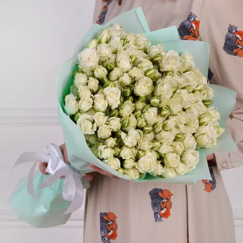 21 белая кустовая роза