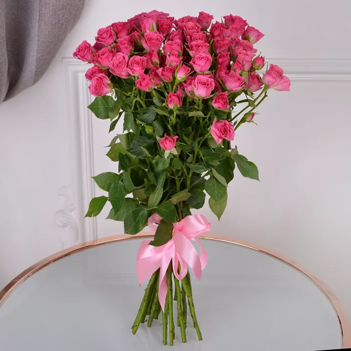 21 малиновая кустовая роза