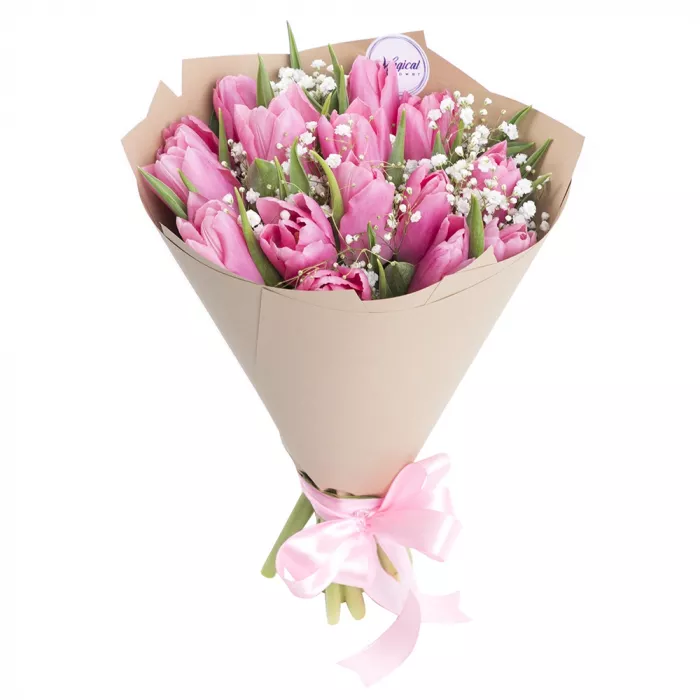 15 тюльпанов с гипсофилой