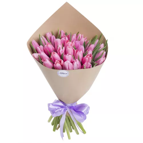 35 розовых тюльпанов
