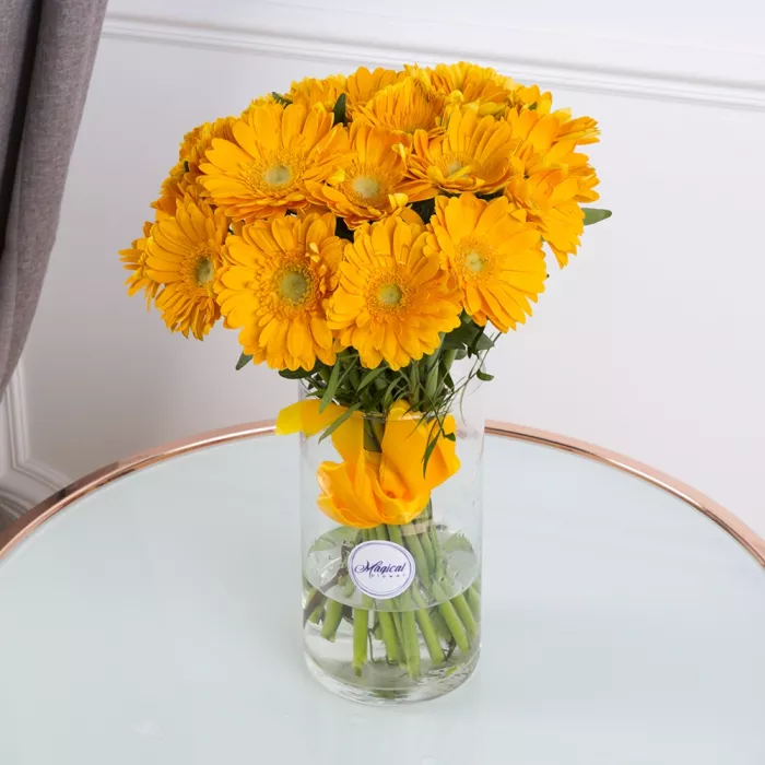 Букет из 21 желтой герберы