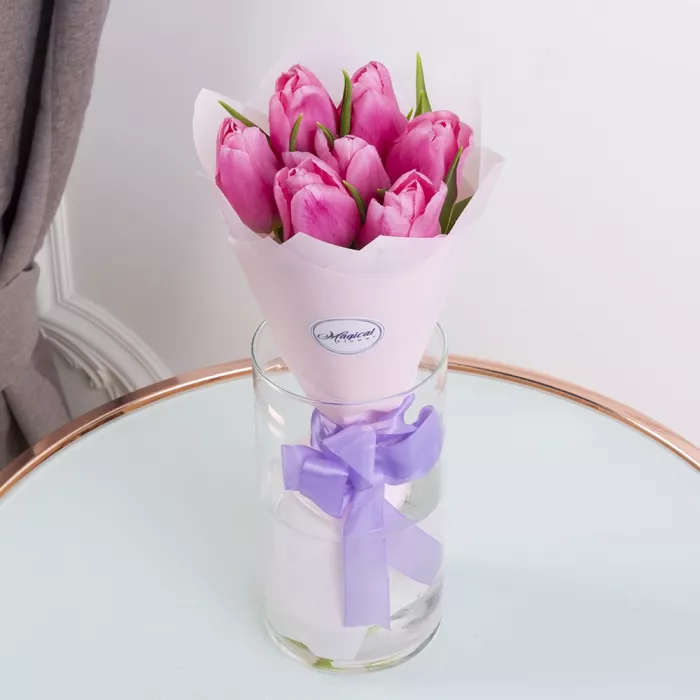 7 розовых тюльпанов