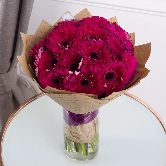 21 малиновая гербера