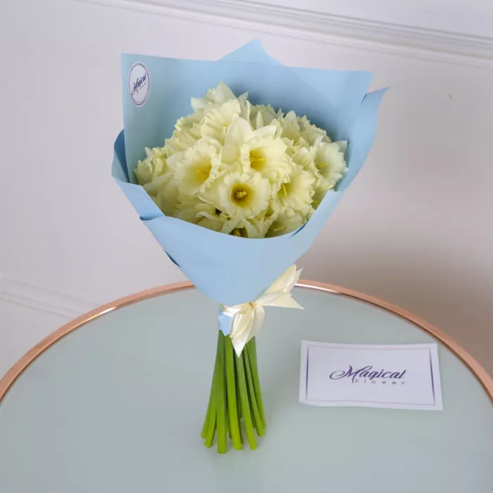 Букет из 21 белого нарцисса