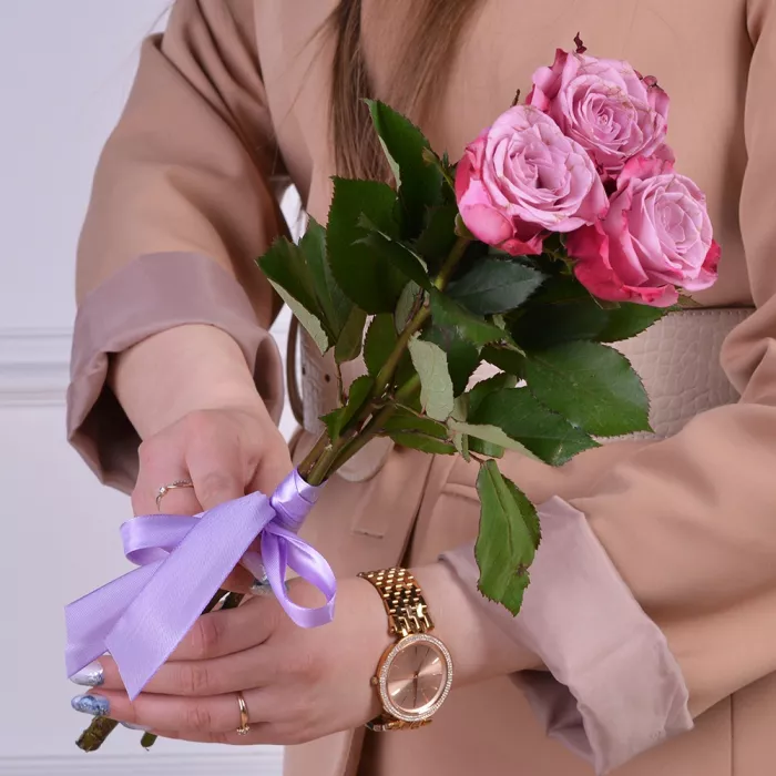 Букет из 3 сиреневых роз