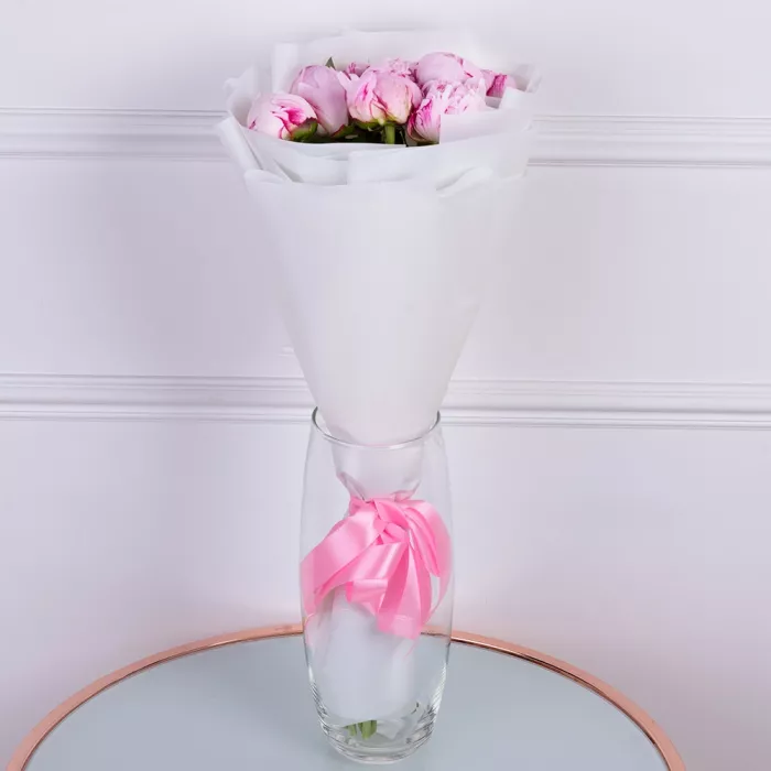 9 розовых пионов