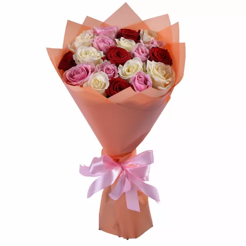 Шикарный букет из 19 разноцветных роз 50 см