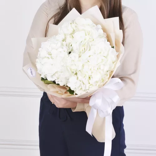 Букет из 3 гортензий