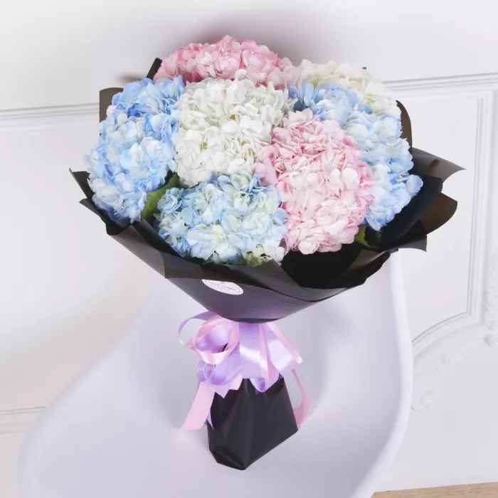 Букет из 7 Гортензий