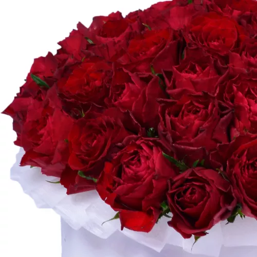 Букет из 35 роз в коробке на День матери