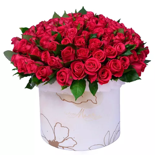Букет из 51 малиновой розы в коробке на День матери