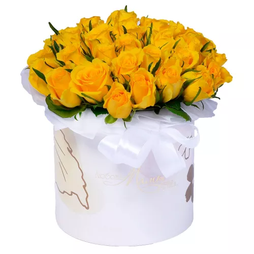 Букет из 35 желтых роз в коробке на День матери
