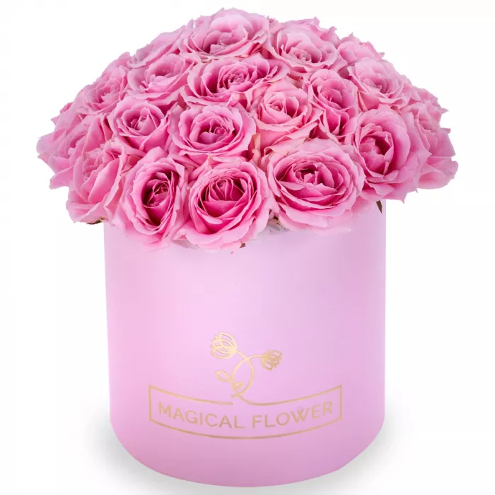 Букет из 35 розовых роз premium в розовой шляпной коробке Букет из 35 розовых роз premium в розовой шляпной коробке