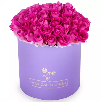 Букет из 51 розовой розы в фиолетовой шляпной коробке