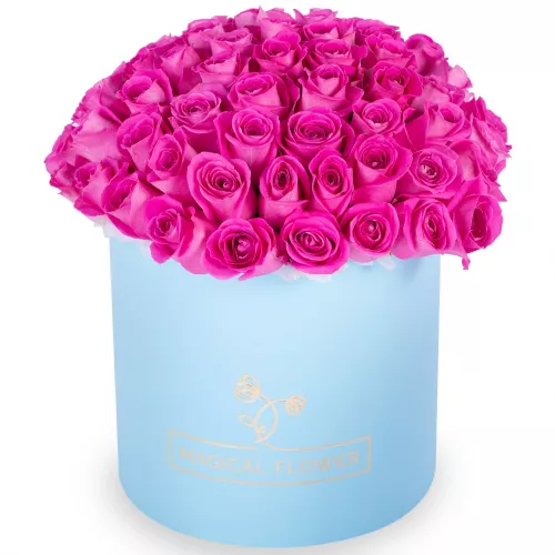 Букет из 75 розовых роз в голубой шляпной коробке