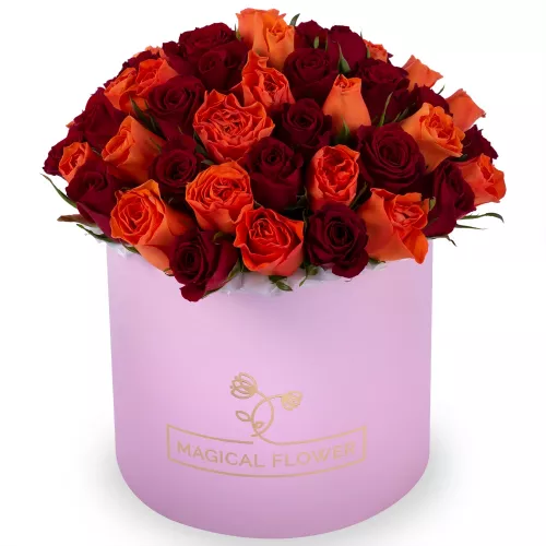 51 разноцветная роза в розовой шляпной коробке
