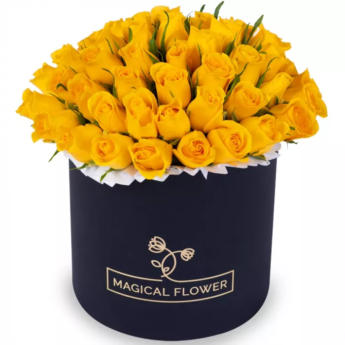 51 желтая роза в черной шляпной коробке
