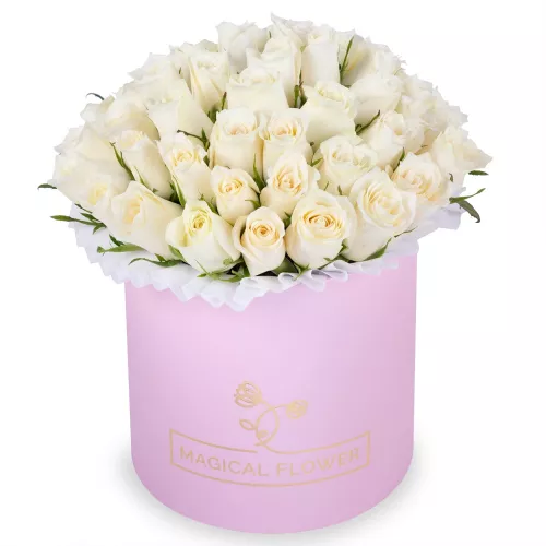 51 белая роза в розовой шляпной коробке