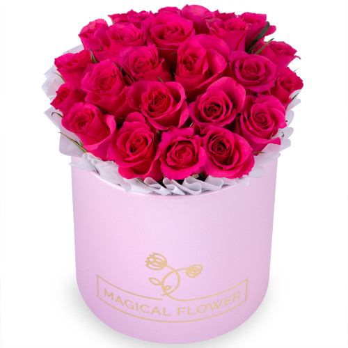 25 малиновых роз в розовой шляпной коробке