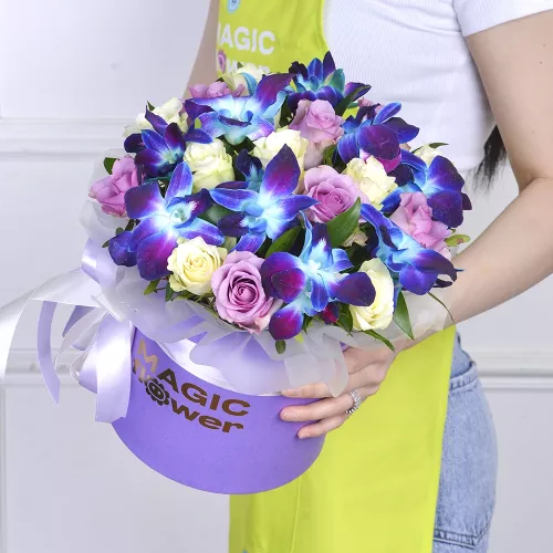 Шляпная коробка «Весенний бал»