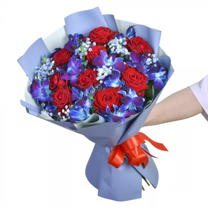 Букет из синих орхидей «Magic»