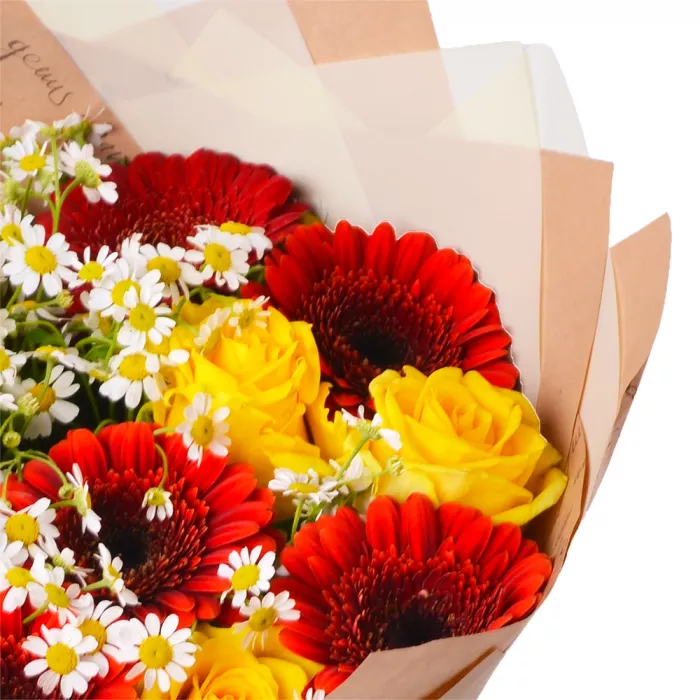 Букет с розой, герберой и танацетумом