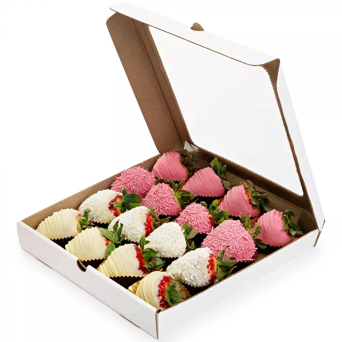 Клубника в коробке 16шт