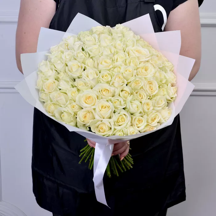 75 белых роз Premium 40 см