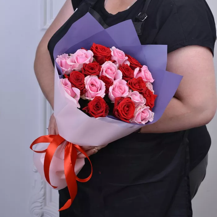 21 разноцветная роза Premium 40 см